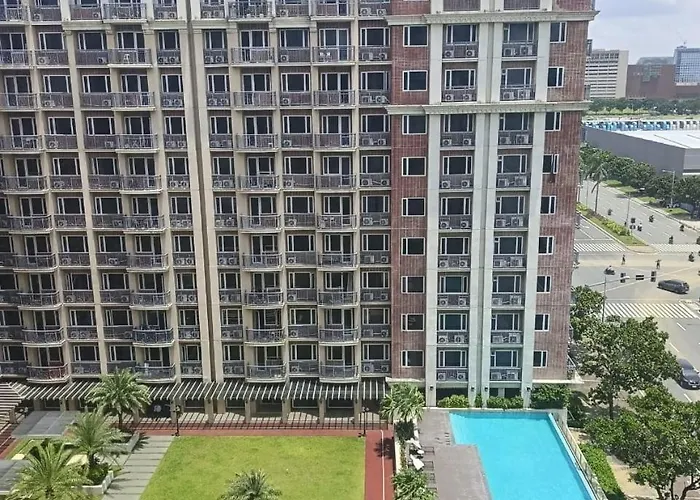 Wp1102 Facing Pool View Near Moa Manila
