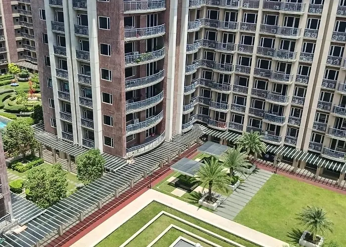 Wp1102 Facing Pool View Near Moa Manila